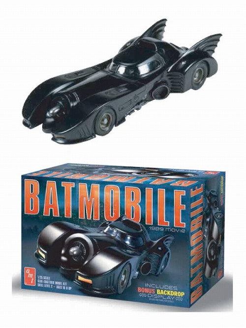 Batmobile from 1989 Batman Movie 1:25 Scale AMT Plastic Kit AMT935