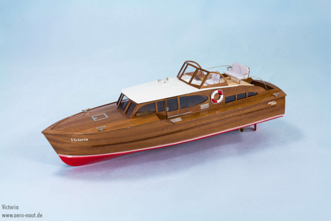 Victoria RC Luxury Motor Yacht, Classic 1960s Period Aero-Naut Wooden Kit 