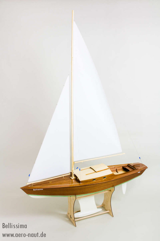 Bellissima Radio Control Sailing Yacht - Aero-Naut Mahogany Wooden Kit 