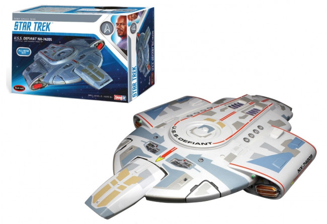 USS Defiant - Star Trek: Deep Space Nine 1:1000 Scale Polar Lights Plastic Kit