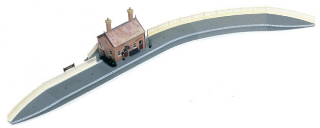 Hornby Accessories R8000 Country Station Kit - 00 Gauge Model Trains