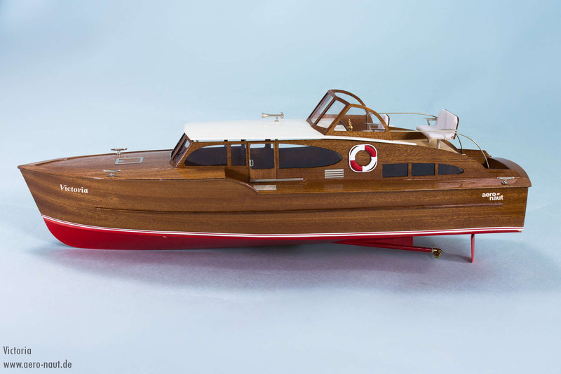 model motoryacht