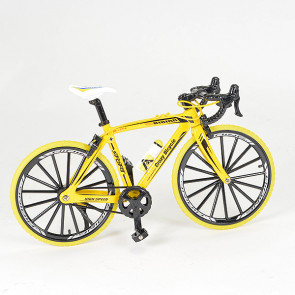 Fastrax RC Scale Model Car Static Road Bike 20x12cm - Yellow