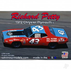 1:25 NASCAR Plastic Car Kit - Richard Petty - 1972 Chrysler Plymouth