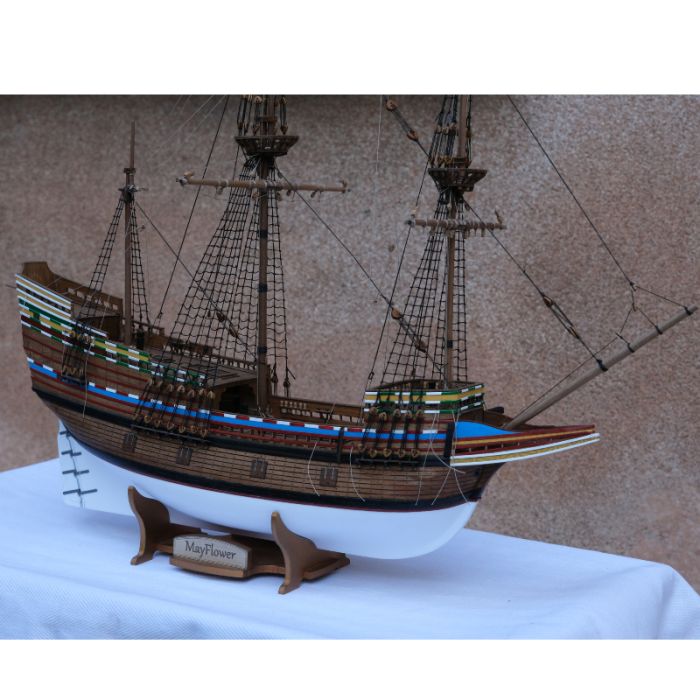 Mantua Mayflower 1:64 Scale Wood Model Ship Kit 