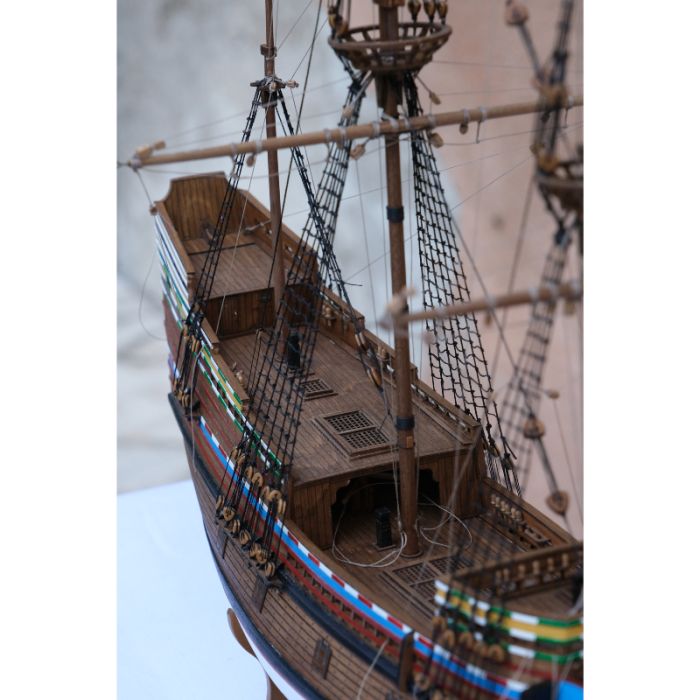 Mantua Mayflower 1:64 Scale Wood Model Ship Kit 