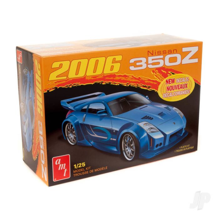 AMT 2006 Nissan 350Z 2T Plastic Kit