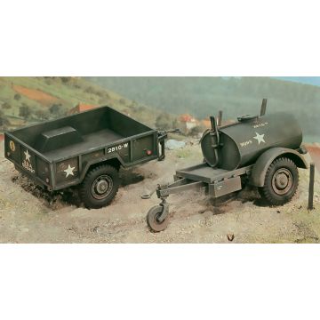 Italeri 1:35 250 GAL.S TANK TRAILER - M101 CARGO TRAILER Plastic Model Kit
