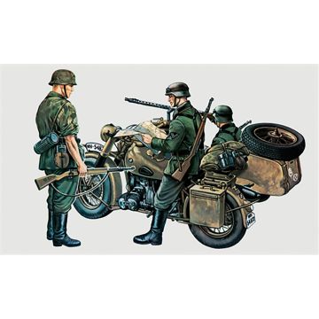 Italeri 1:35 BMW R75 with Sidecar Plastic Model Kit