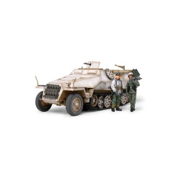 Tamiya 1:48 Sd Kfz 251/1 Ausf D Plastic Model Kit