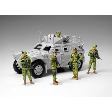 Tamiya 1:35 JGSDF Iraq Humanitarian Assistance Team Figures Plastic Model Kit
