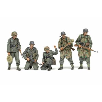 Tamiya 1:35 German Infantry Late WWII Plastic Model Kit