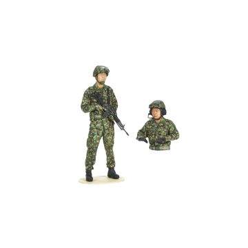 Tamiya 1:16 1/16 JGSDF Tank Crew Set Plastic Model Kit