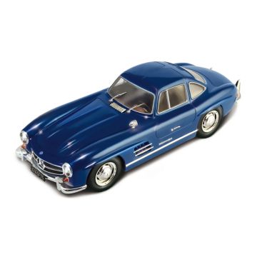 Italeri 1:24 Mercedes 300 SL Gullwing Plastic Model Kit