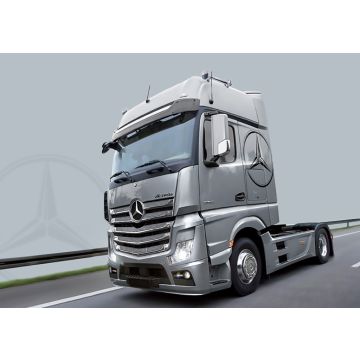 Italeri 1:24 Mercedes Benz Actros Gigaspace C Plastic Model Kit