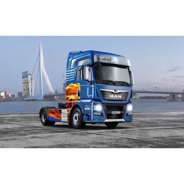 Italeri 1:24 MAN TGX XXL Plastic Model Kit