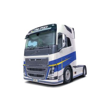 Italeri 1:24 Volvo FH16 Medium Roof Plastic Model Kit