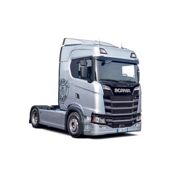 Italeri 1:24 Scania S770 4x2 Normal Roof "Grey Cab" Plastic Model Kit