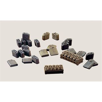 Italeri 1:35 JERRYCANS Plastic Model Kit