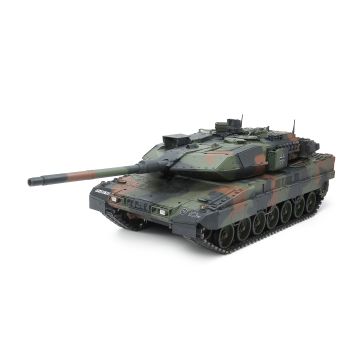 Tamiya 1:16 R/C Leopard 2 A7V Tank w/ Option Kit