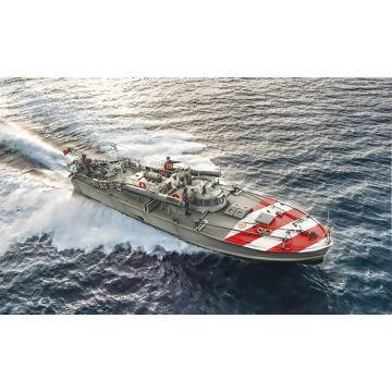 Italeri 1:35 M.A.S. 568 4a Serie with crew Plastic Model Kit