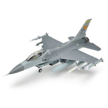 Tamiya 1:32 Lockheed F-16 Cj F.Falcon Plastic Model Kit
