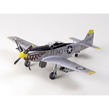 Tamiya 1:72 North American F-51D Mustang Plastic Model Kit