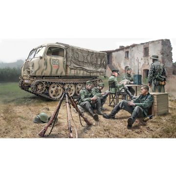 Italeri 1:35 STEYR RSO/01 WITH GERM. SOLDIERS Plastic Model Kit