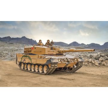 Italeri 1:35 Leopard 2A4 Plastic Model Kit