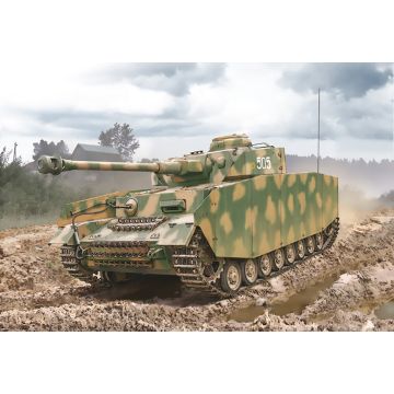 Italeri 1:35 Pz. Kpfw. IV Ausf. H Plastic Model Kit