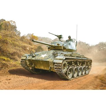 Italeri 1:35 M24 "Chaffee" Korean War Plastic Model Kit