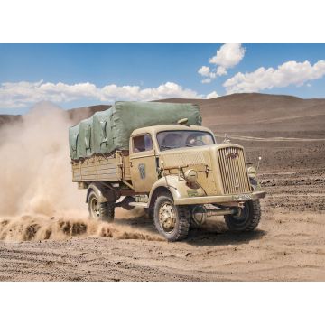 Italeri 1:35 Kfz. 305 Opel Blitz Typ A 4x4 Plastic Model Kit