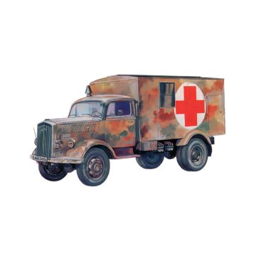 Italeri 1:72 Kfz.305 Ambulance Plastic Model Kit