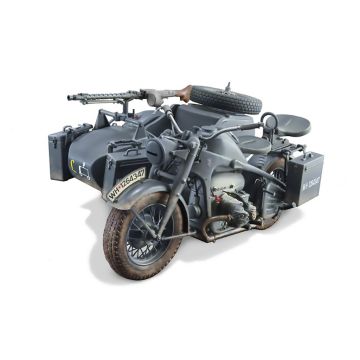 Italeri 1:9 Zundapp KS 750with sidecar Plastic Model Kit