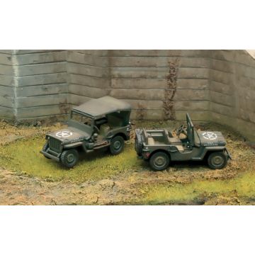 Italeri 1:72 1/4 TON 4X4 TRUCK (2 FAST ASSEMBLEY MODELS) Plastic Model Kit