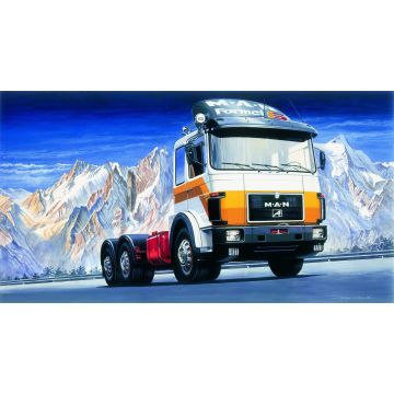 Italeri 1:24 Man 26 32 Formel Six Plastic Model Kit