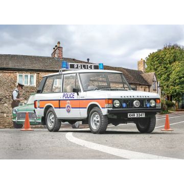 Italeri 1:24 Range Rover Police Car Plastic Model Kit