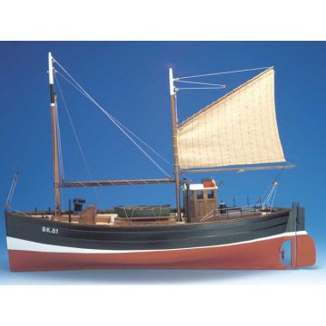 Caldercraft Minifleet Motor Fifie Amaranth Herring Drifter Boat Kit 1:40 Scale