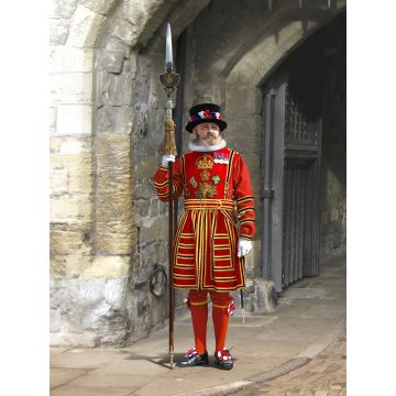 ICM 1:16 Yeoman Warder “Beefeater” 1:16 Figure Plastic Model Kit