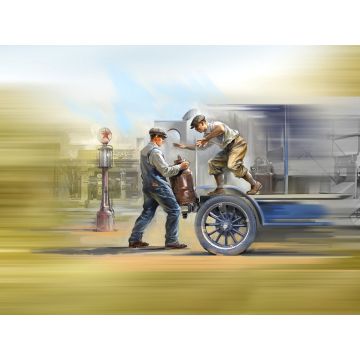ICM 1:24 American Gasoline Loaders (1910s) 2 Figures Plastic Model Kit