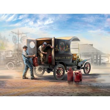 ICM 1:24 Gasoline Delivery Model T 1912 Delivery Car with 2 American Gasoline Loader Figures Plastic Model Kit