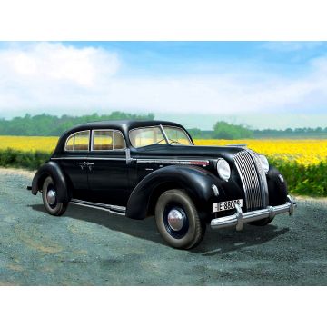 ICM 1:24 Admiral Saloon WWII German Passenger Car Plastic Model Kit