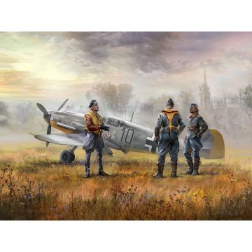 ICM 1:32 German Luftwaffe Pilots (1939-1945) 3 Figures Plastic Model Kit