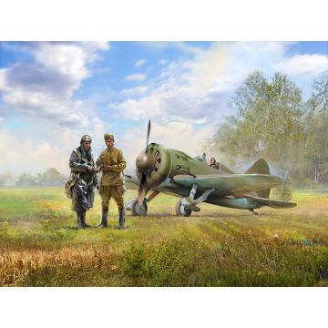 ICM 1:32 VVS RKKA Pilots (1939-1942) 3 Figures Plastic Model Kit