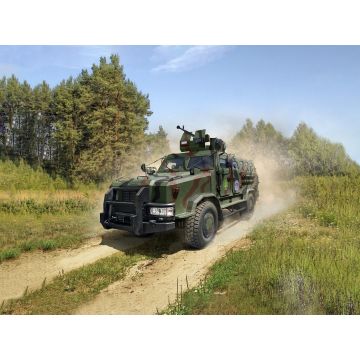 ICM 1:35 Kozak-2' State Border Guard Service of Ukraine Plastic Model Kit
