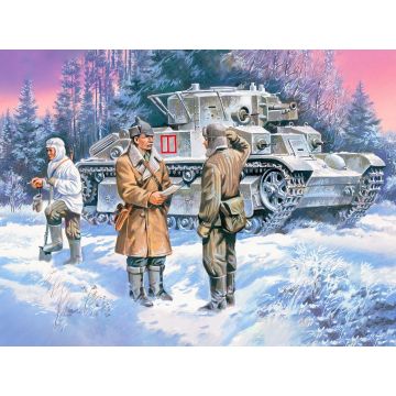 ICM 1:35 Red Army Infantry (1939-1942) 3 Figures Plastic Model Kit
