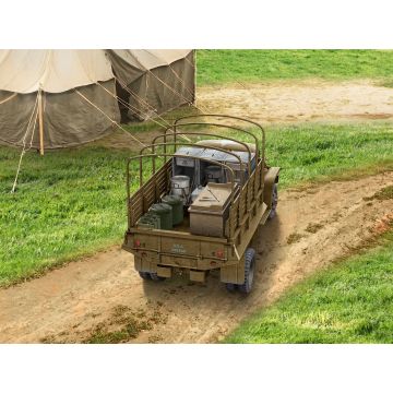 ICM 1:35 WWII U.S. Army Kitchen Truck with Accessories Plastic Model Kit