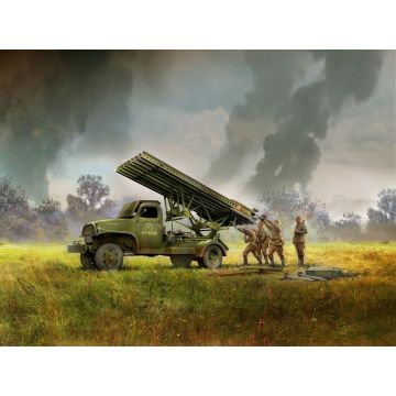 ICM 1:35 BM-13-16 on G7107 Chassis with 4 Soviet Crew Figures Plastic Model Kit