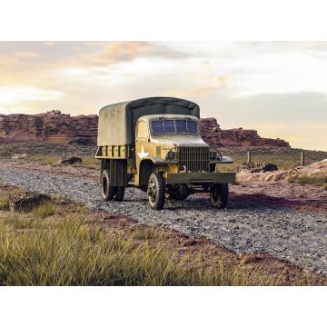 ICM 1:35 G7117 U.S. Military Truck Plastic Model Kit