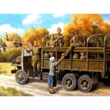 ICM 1:35 Soviet Motorised Infantry (1943-1945) 5 Figures Plastic Model Kit